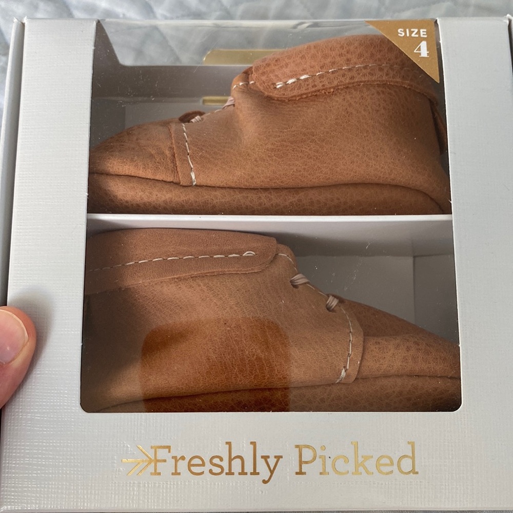 Freshly Picked Oxford in Zion size 4